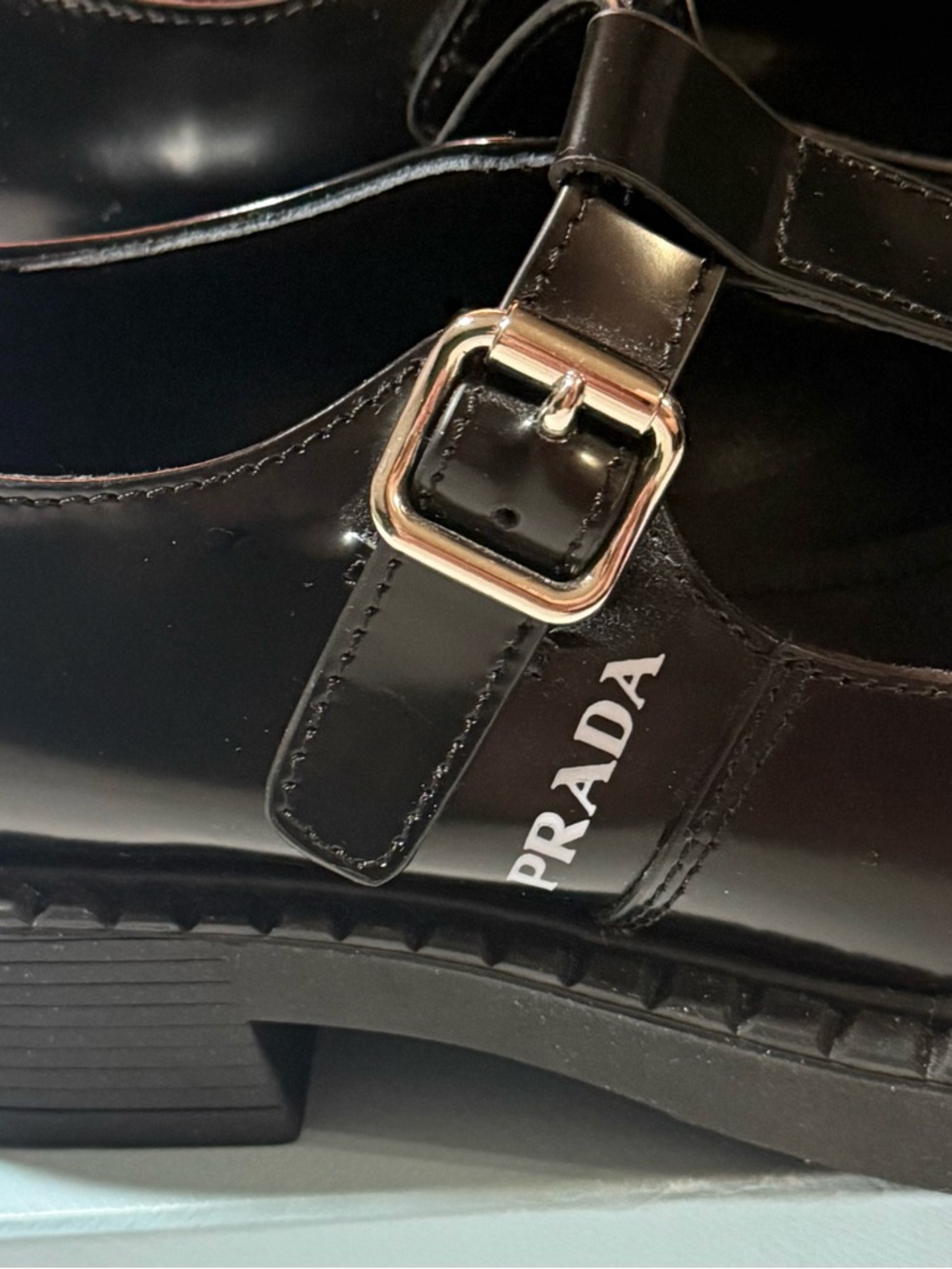 Prada Womens black leather shoe sandals - Picture 5 of 9